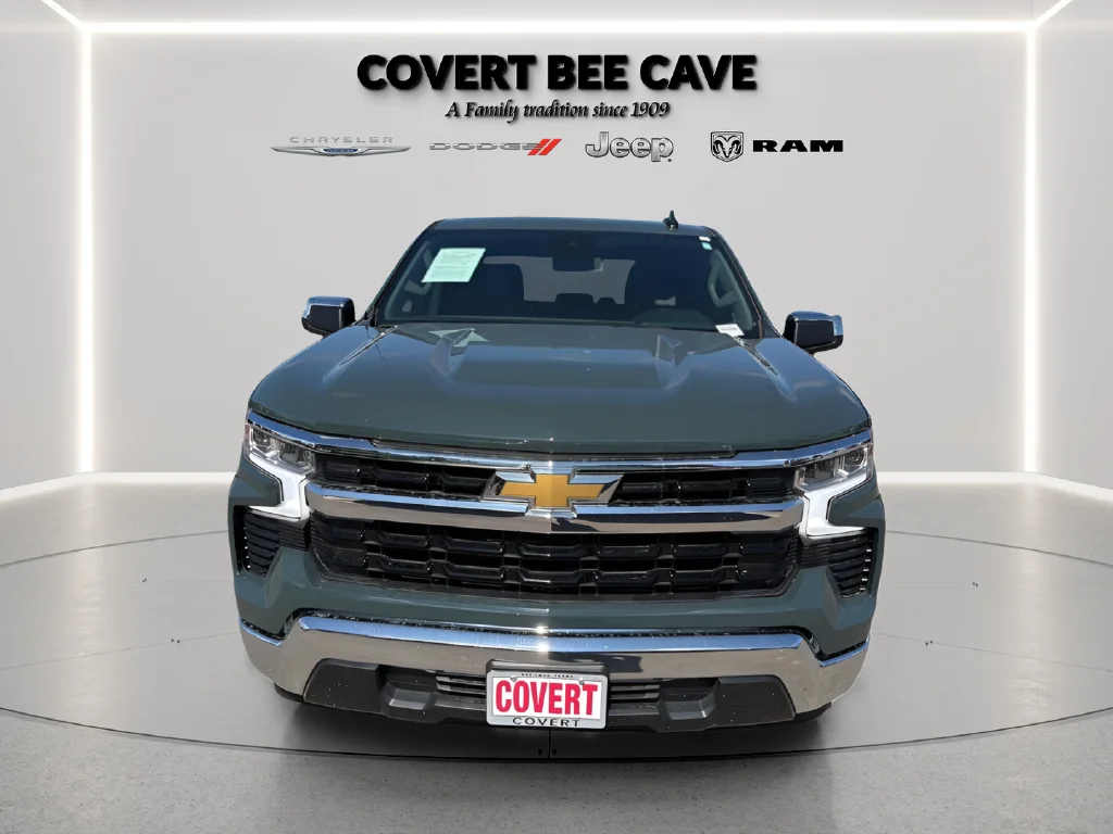 Used 2026 Gray Chevrolet LT image 5