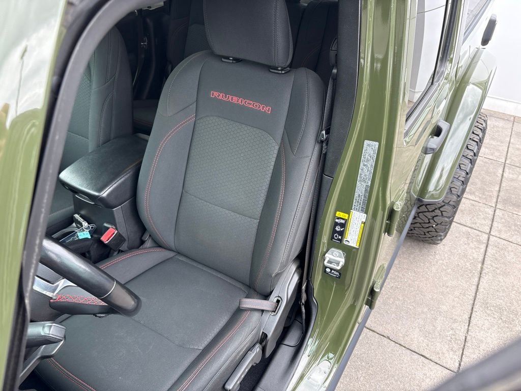 Used 2022 Green Clearcoat Jeep Rubicon image 12