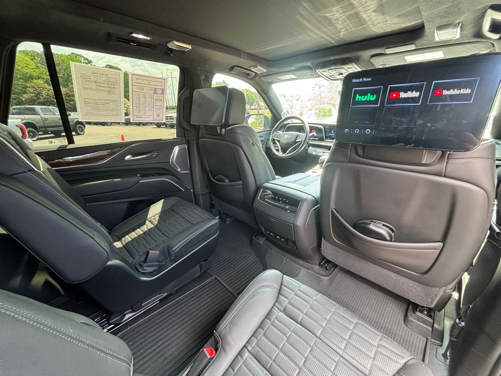Used 2024 Gray Cadillac Sport Platinum image 19