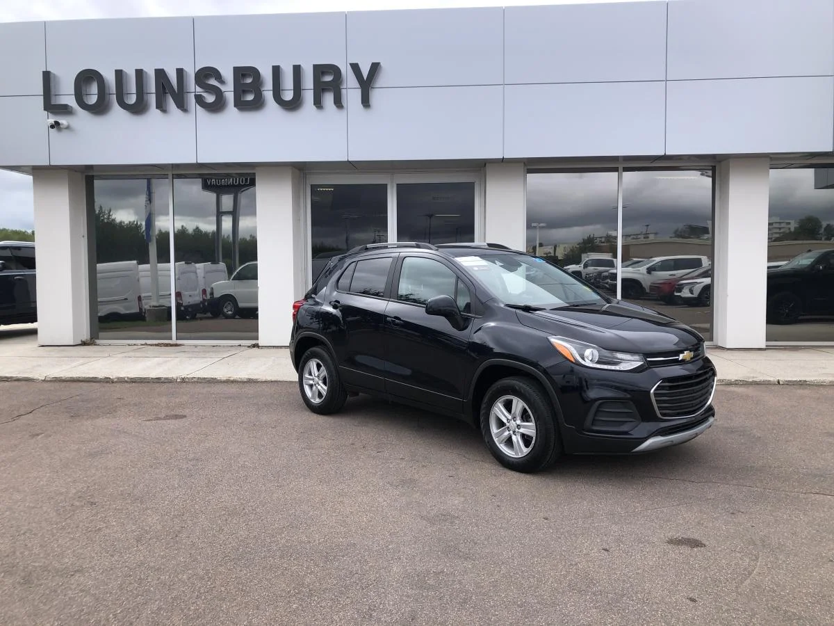 Used 2022 Blue Chevrolet Awd 4dr Lt image 1