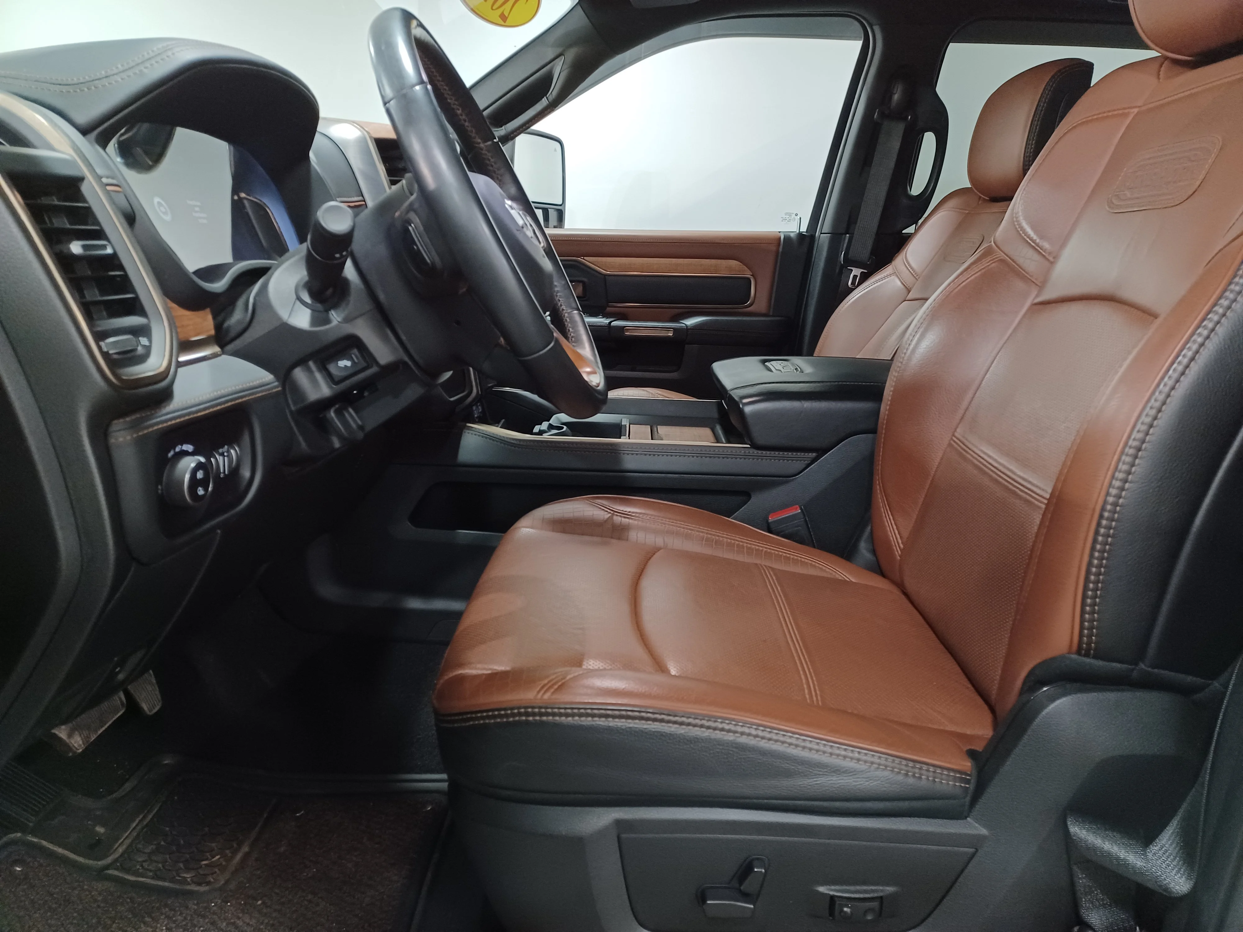 Certified Used 2024 Black Ram Limited Longhorn*6.7L Cummins | 35in Tires | Level | Nav | 360 Cam | Sunroof | Htd Whl | Pwr Boards image 10