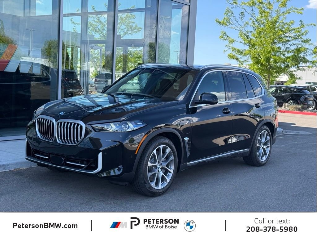 2026 BMW X5 xDrive50e's photo