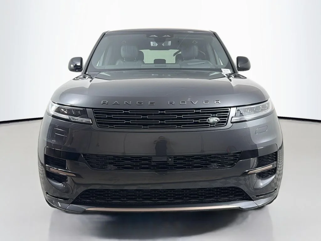 New 2026 Carpathian Grey Land Rover Dynamic SE image 2