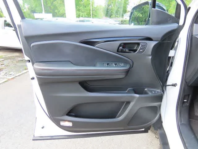 2024 Honda Passport Black Edition - Photo 15