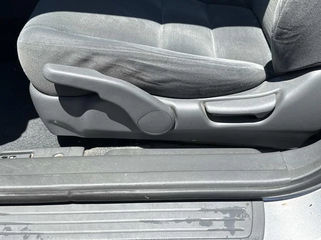 Used 2007 Silver Honda SE image 28