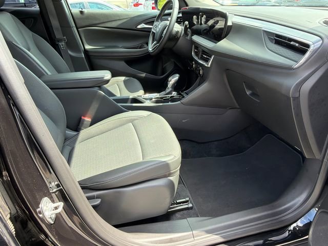 2025 Buick Encore GX Preferred - Photo 13