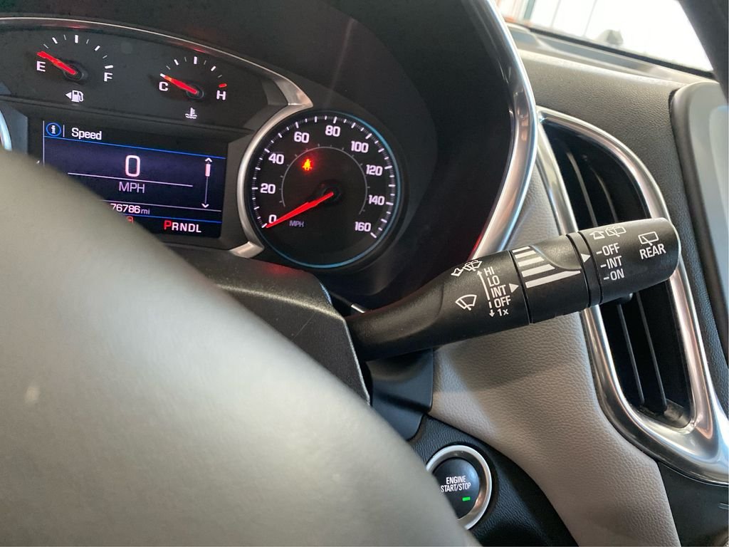 Used 2022 White Chevrolet LT image 18