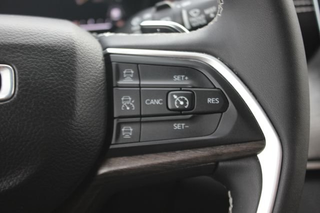 Used 2023 Black Jeep Limited image 18