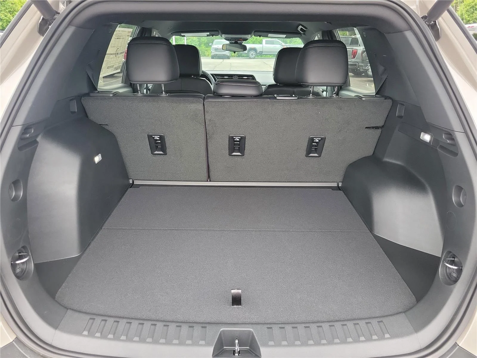 New 2026 Riverstone Metallic GMC Elevation image 9