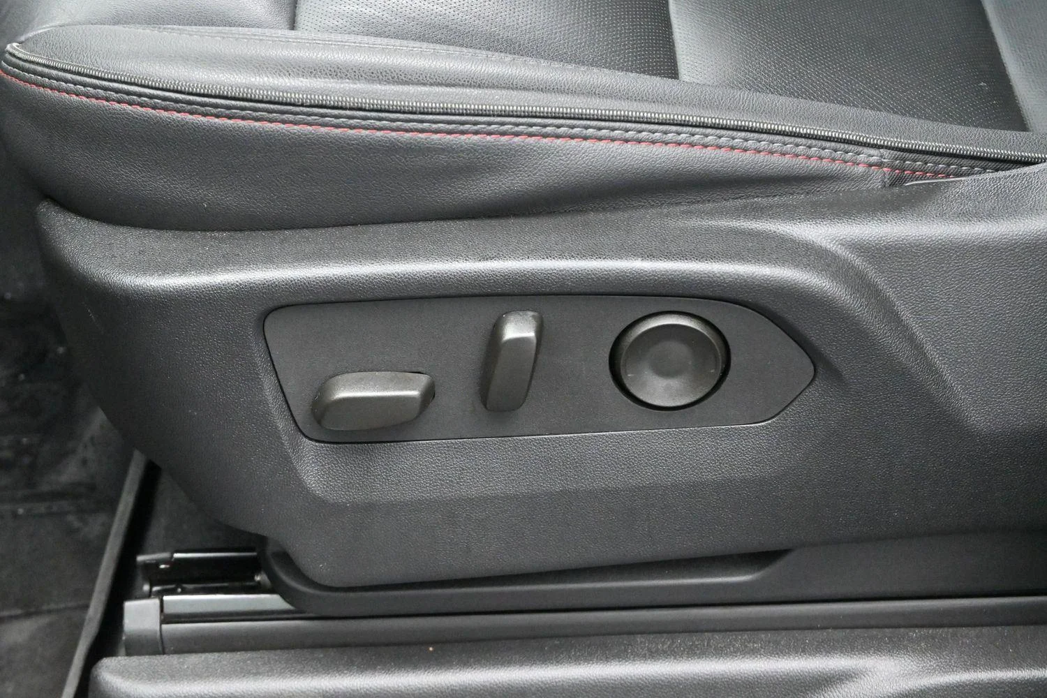 Used 2024 Black Chevrolet RST image 17