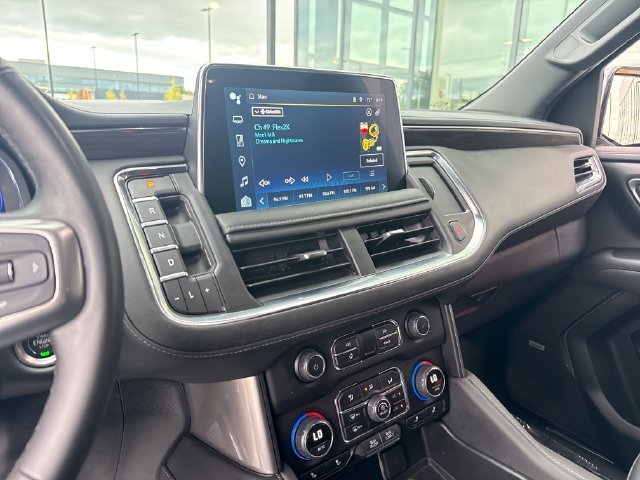 Used 2024 Gray Chevrolet Z71 image 18