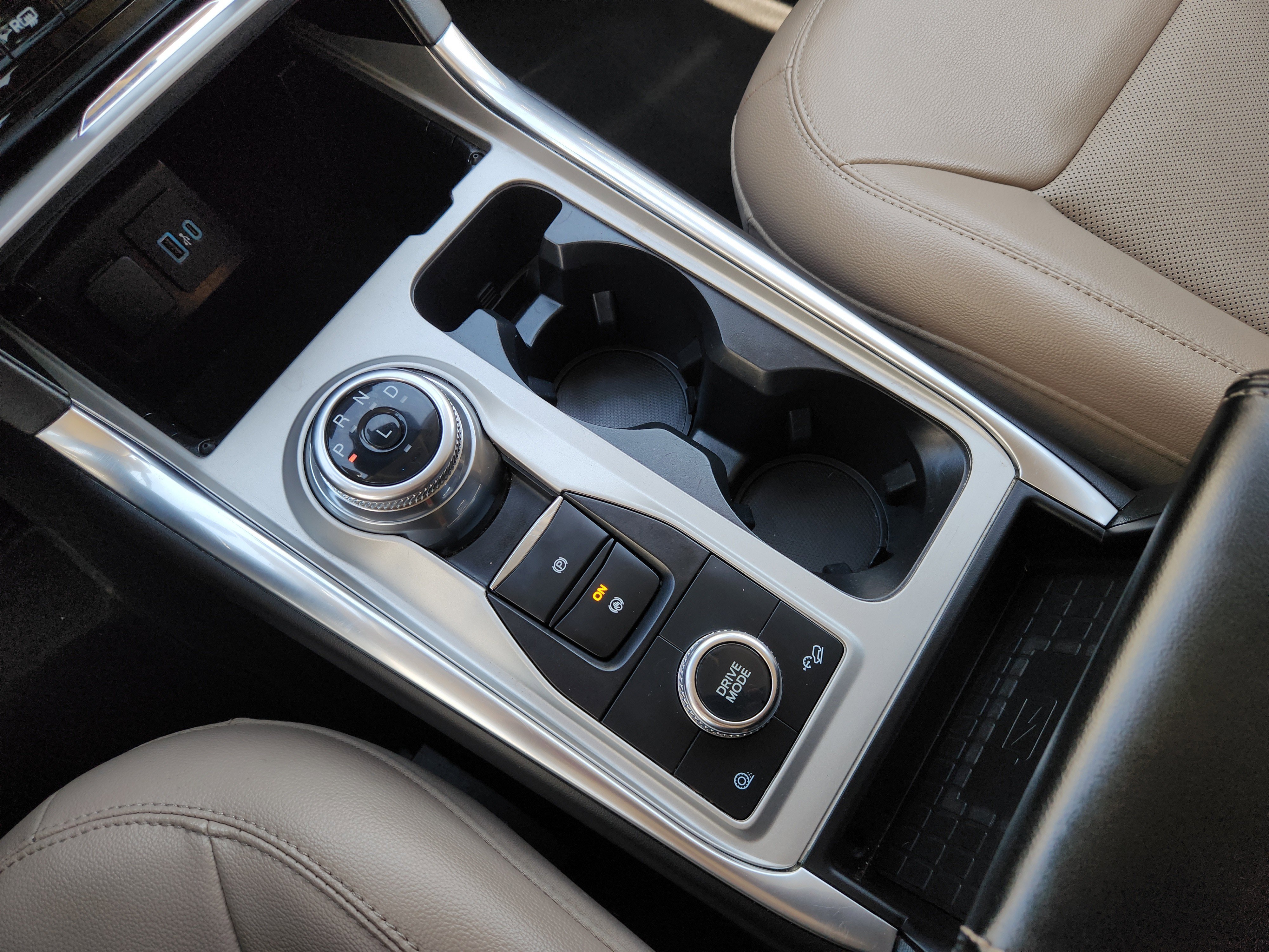 Used 2023 Agate Black Metallic Ford Limited image 23