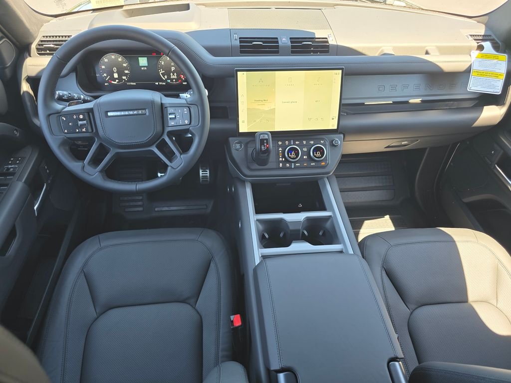 New 2026 Santorini Black Land Rover V8 image 11