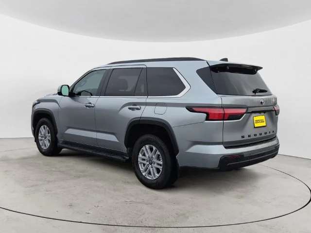 Used 2025 Silver Toyota SR5 image 7