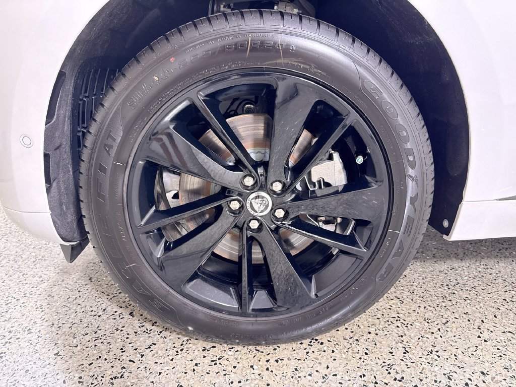 2026 Jaguar F-Pace R-Dynamic S - Photo 10