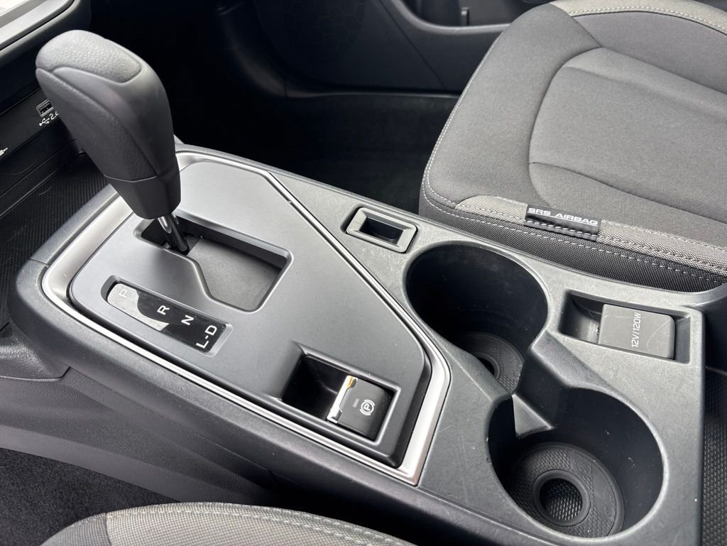 Used 2024 White Subaru Base image 24