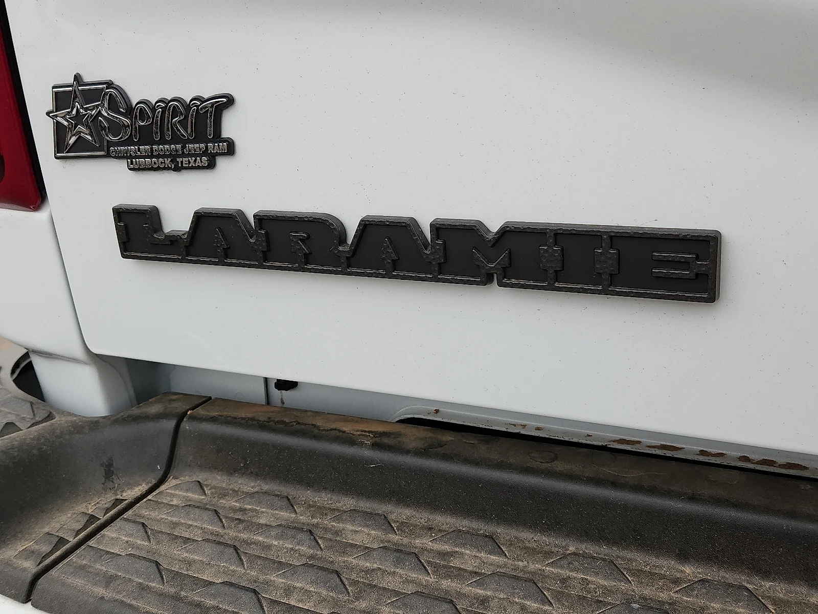 New 2026 PW7 Bright Whit Ram LARAMIE CREW CAB 4X4 6