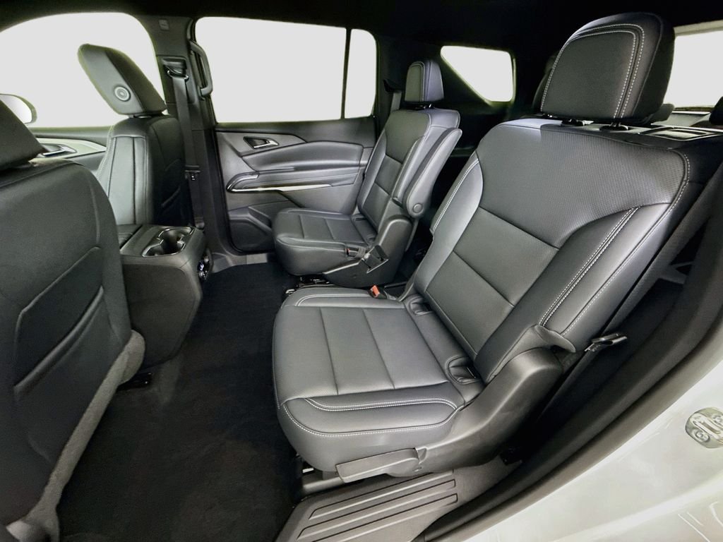 2027 Chevrolet Traverse LT - Photo 23