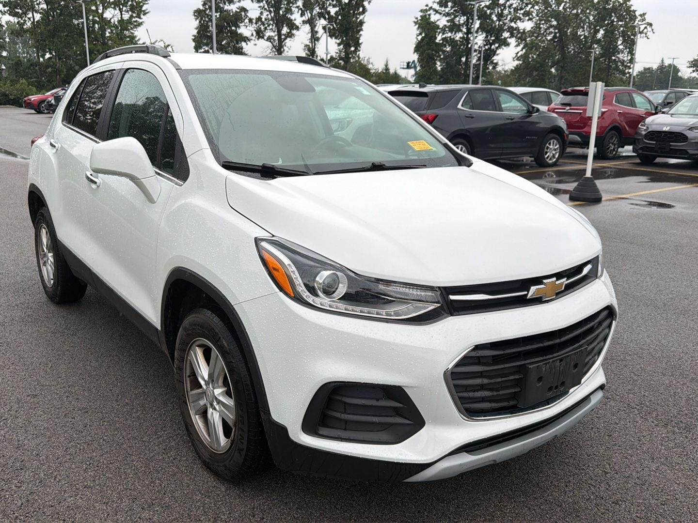 Used 2019 Summit White Chevrolet LT image 2
