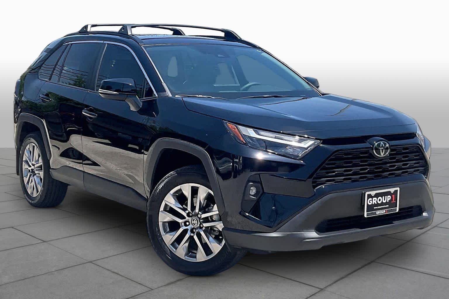 Used 2024 Midnight Black Metallic Toyota XLE Premium image 3