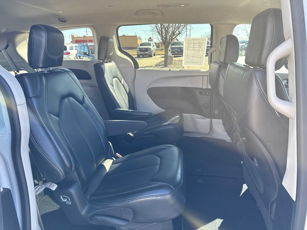 Used 2024 White Chrysler Touring L image 32