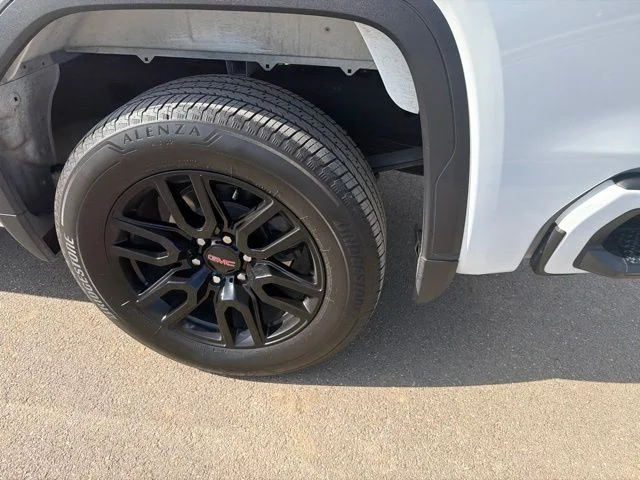Used 2024 White GMC Elevation image 6