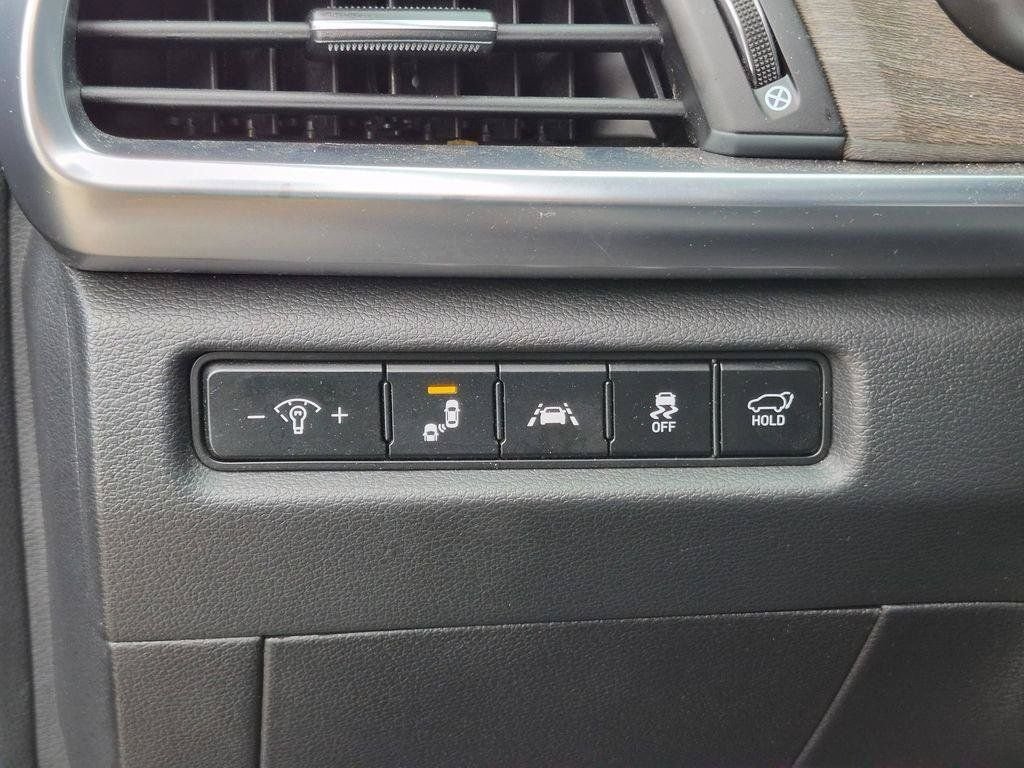 Certified Used 2022 Green Kia EX image 16