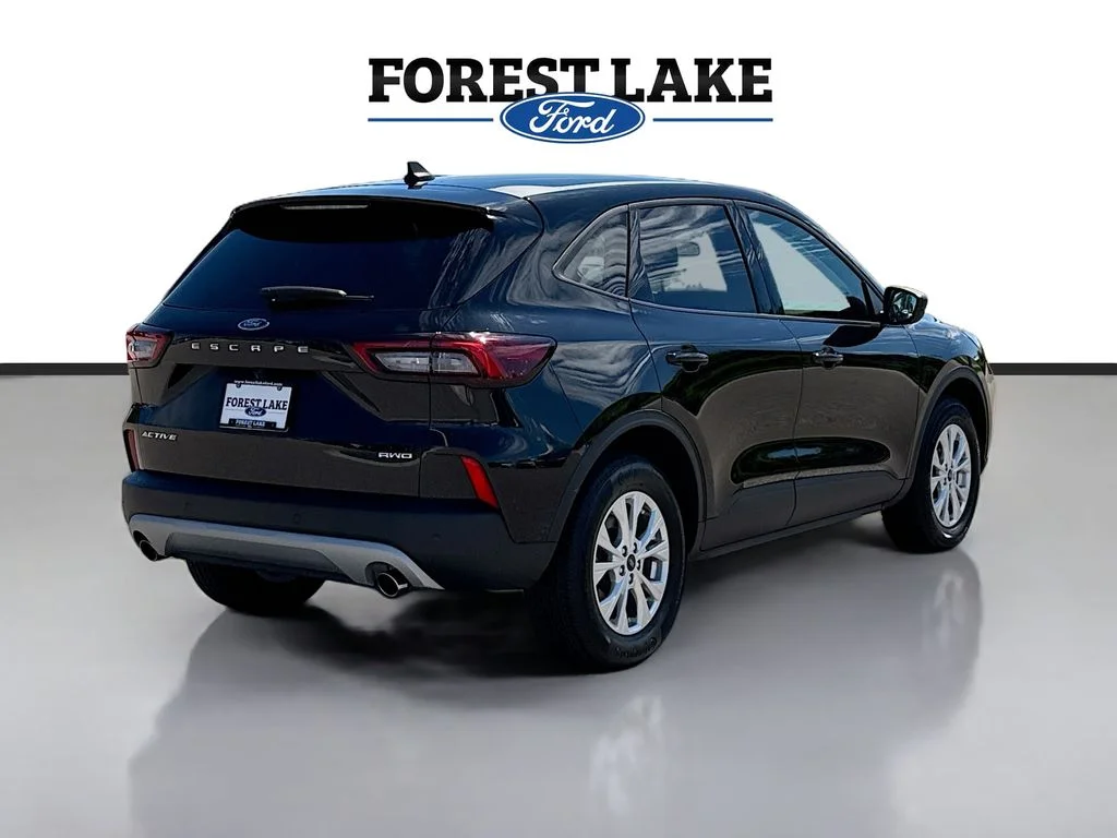Used 2025 Black Metallic Ford Active image 7