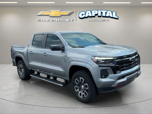 Used 2024 Gray Chevrolet Z71 image 7