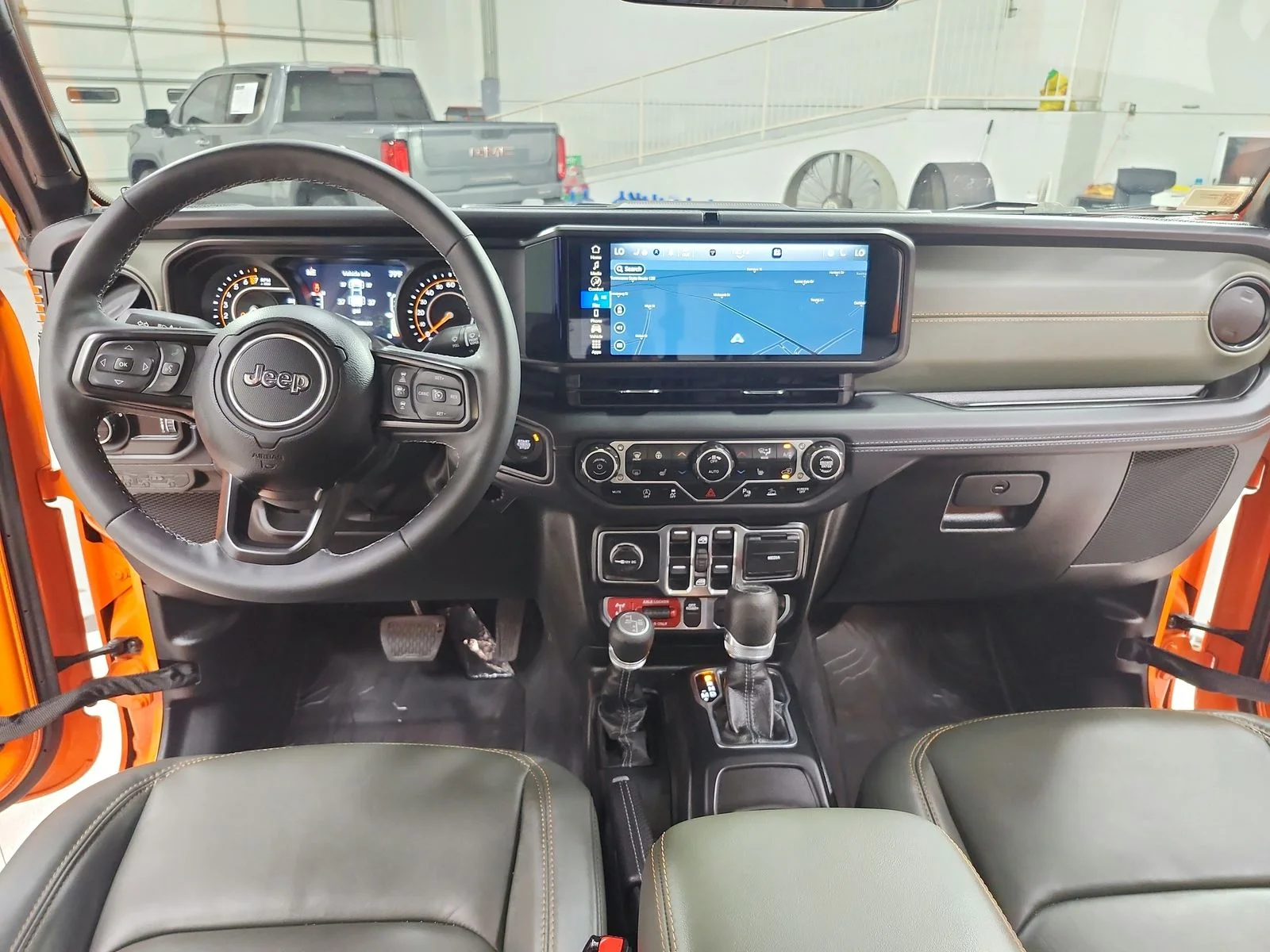 Used 2025 JOOSE Jeep Mojave image 37