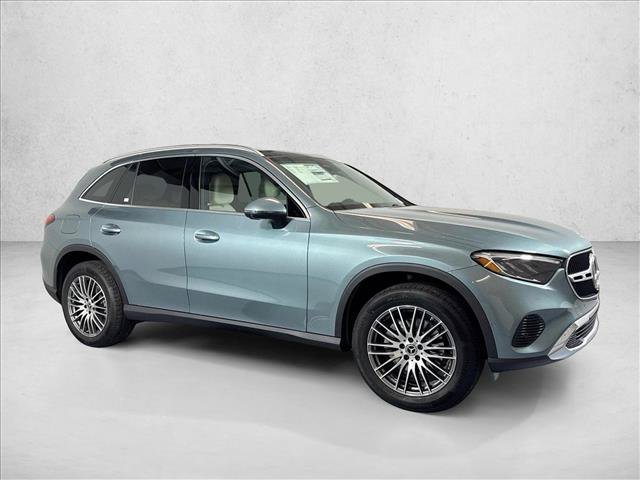 New 2026 Verde Silver Metallic Mercedes-Benz GLC 300 image 33
