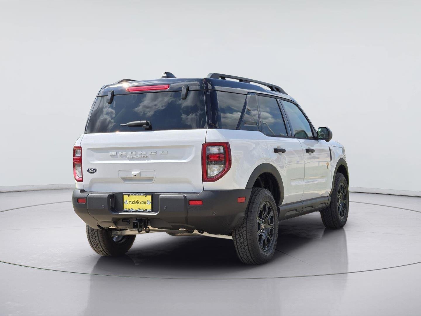 New 2026 Oxford White Ford Badlands® image 4