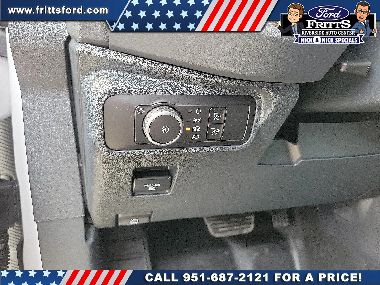 New 2026 Oxford White Ford Badlands® image 14