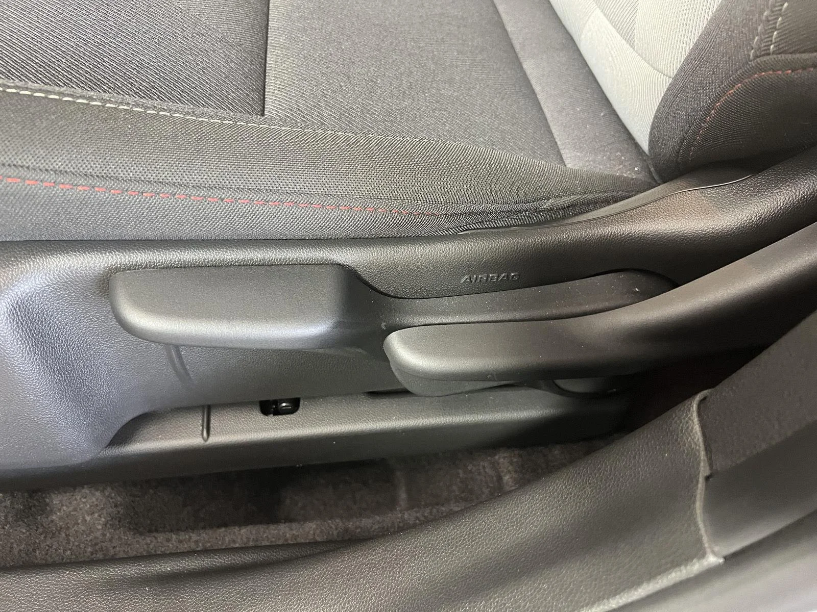 Used 2025 Sterling Gray Metallic Chevrolet 1RS image 5