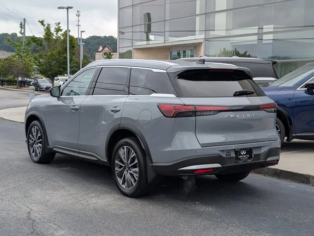 New 2027 HARBOR GRAY INFINITI LUXE image 3