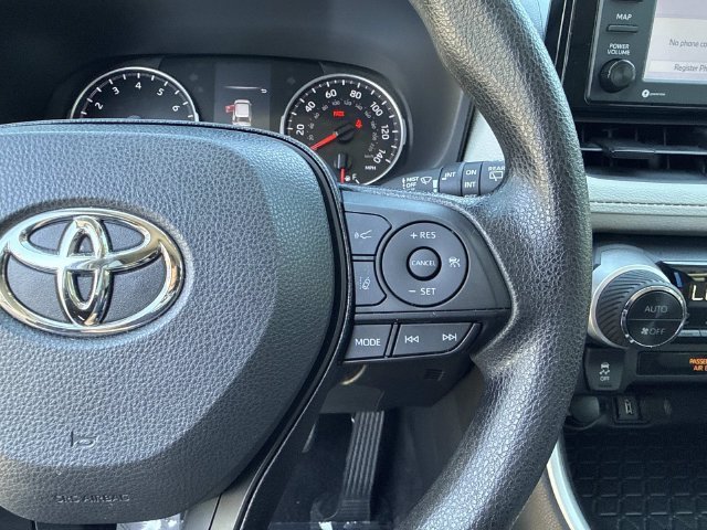 Used 2021 Silver Sky Metallic Toyota XLE image 29