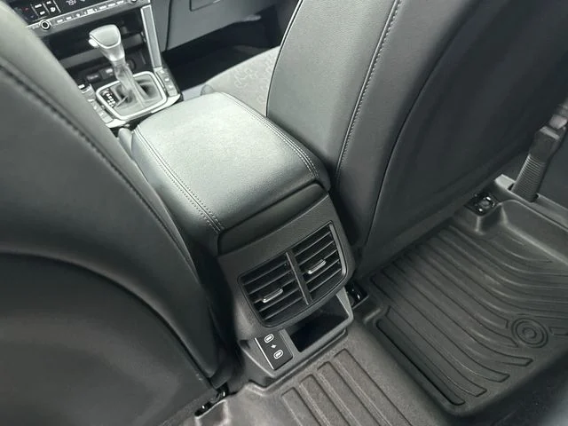 Used 2024 Black Kia X-Line image 24