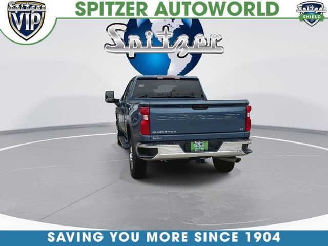 Used 2025 Lakeshore Blue Metallic Chevrolet LT image 8