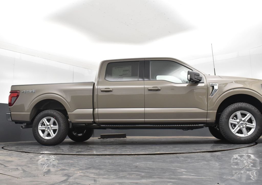 New 2026 Marsh Gray Ford XLT image 23