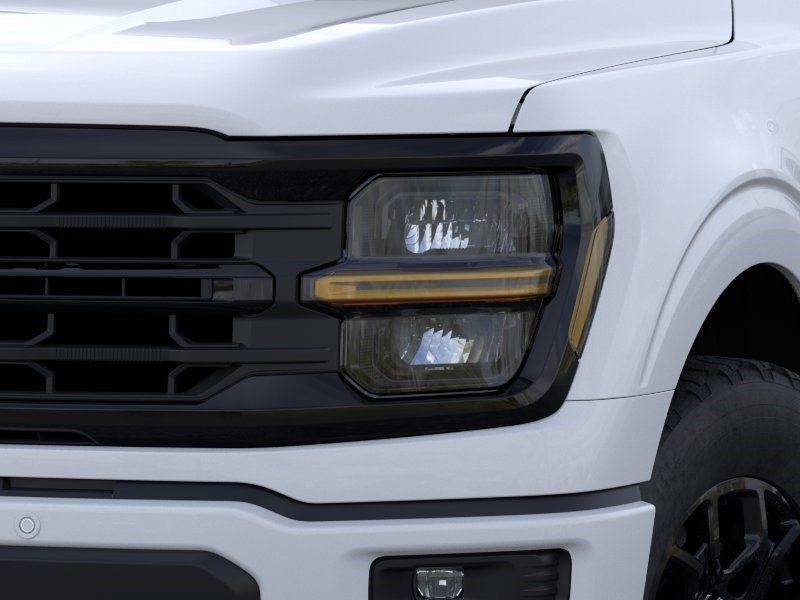New 2026 Oxford White Ford XLT image 19