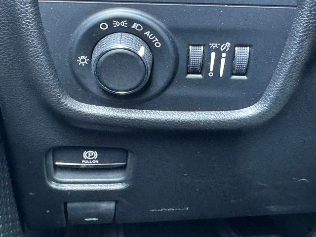 Used 2024 Gray Jeep Laredo image 26