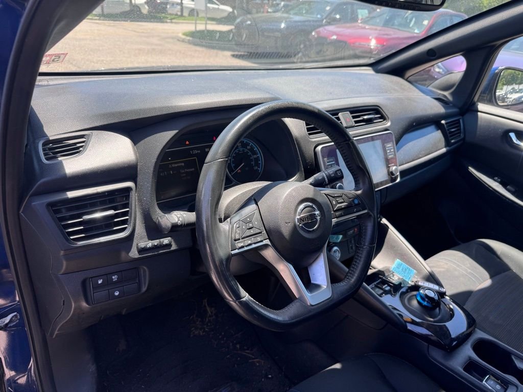 Used 2020 Blue Nissan SV Plus image 22