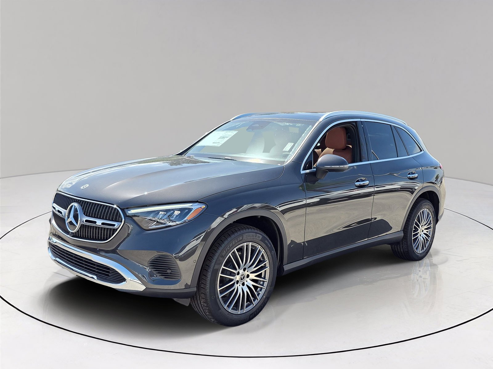 New 2026 Graphite Grey Metallic Mercedes-Benz GLC 300 image 3