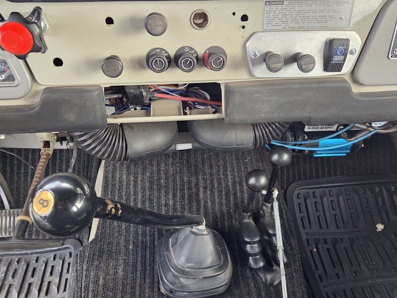 Used 1973  TOYOTA FJ40 image 19