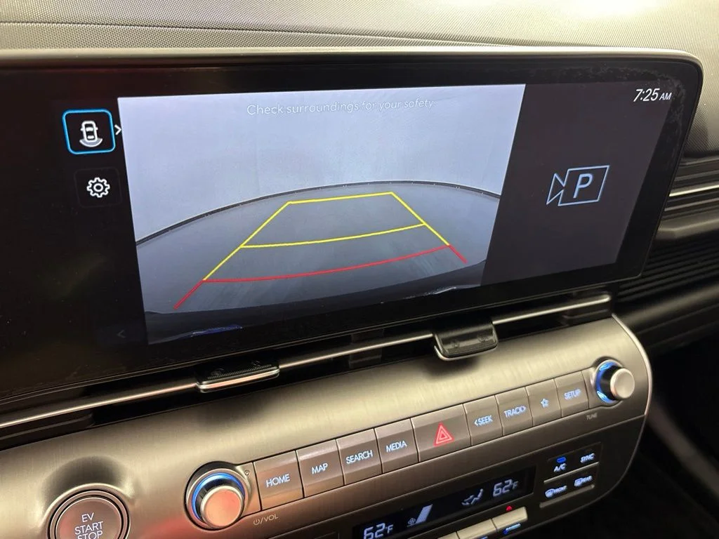 Used 2025 Red Hyundai SEL image 35
