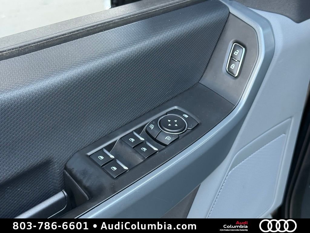 Used 2023  Ford XLT image 19