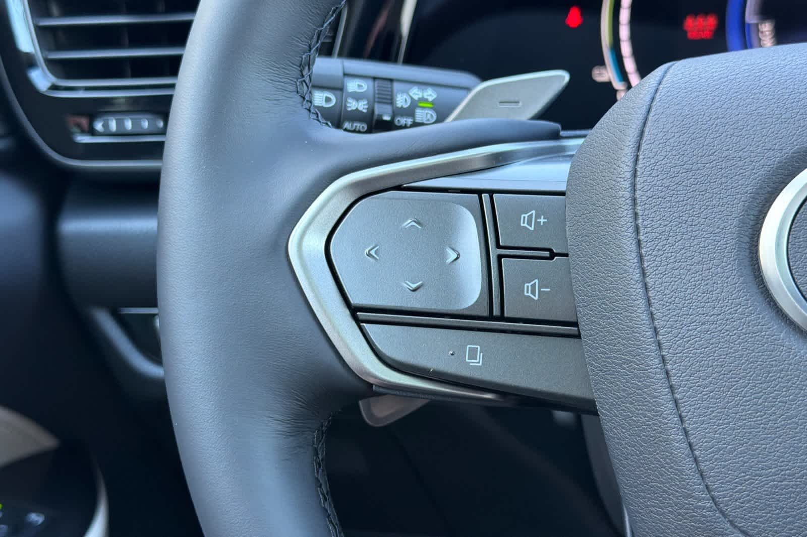 New 2026 Nori Green Pearl Lexus NX 450h+ LUXURY AWD image 27