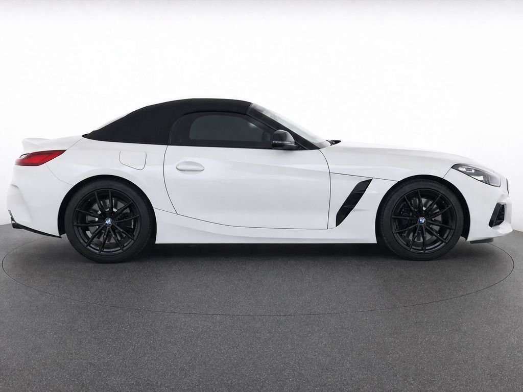 Used 2023 Not Available BMW sDrive30i image 29