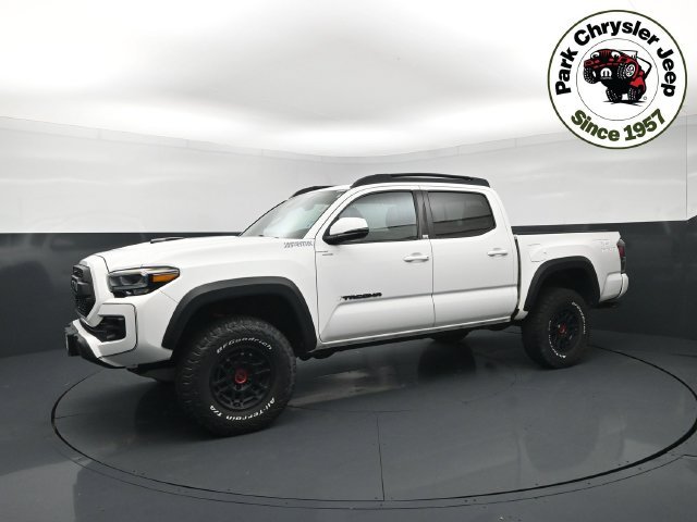 Used 2022 Toyota Tacoma TRD Pro with VIN 3TYCZ5AN3NT102511 for sale in Burnsville, Minnesota