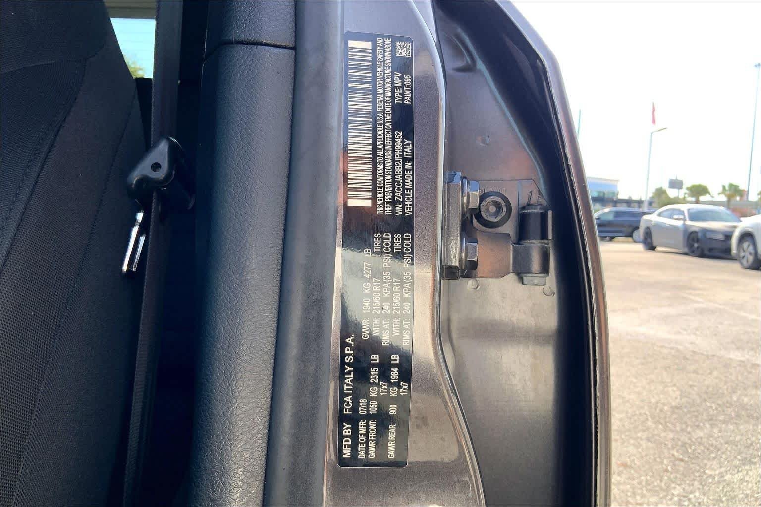 Used 2018 Granite Crystal Metallic Clearcoat Jeep Latitude image 37